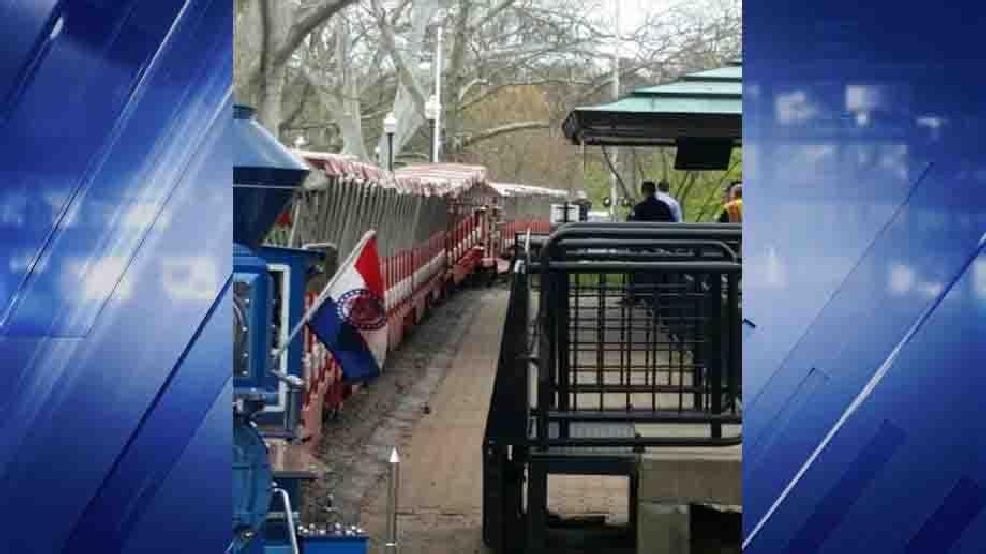 St. Louis Zoo probes cause of tourist train accident | KRCG