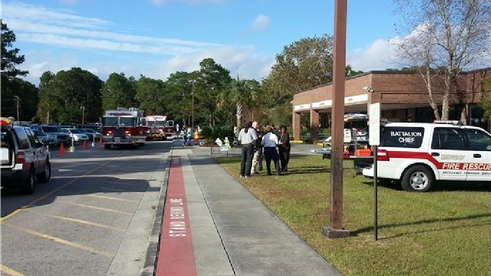 Crews respond to small electrical fire at Waccamaw Elementary News