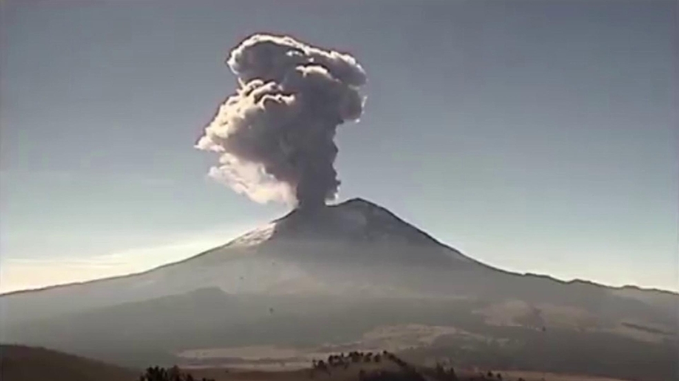BHDN_IN-50FR_MEXICO_ ACTIVE POPOCATEPETL VOLCANO SPEWS ASH_CNNA-ST1-1000000003ac82d5_174_0Thumbnail poster_4eb8ca11876d498ba1b9826fb3f9baa6.jpg