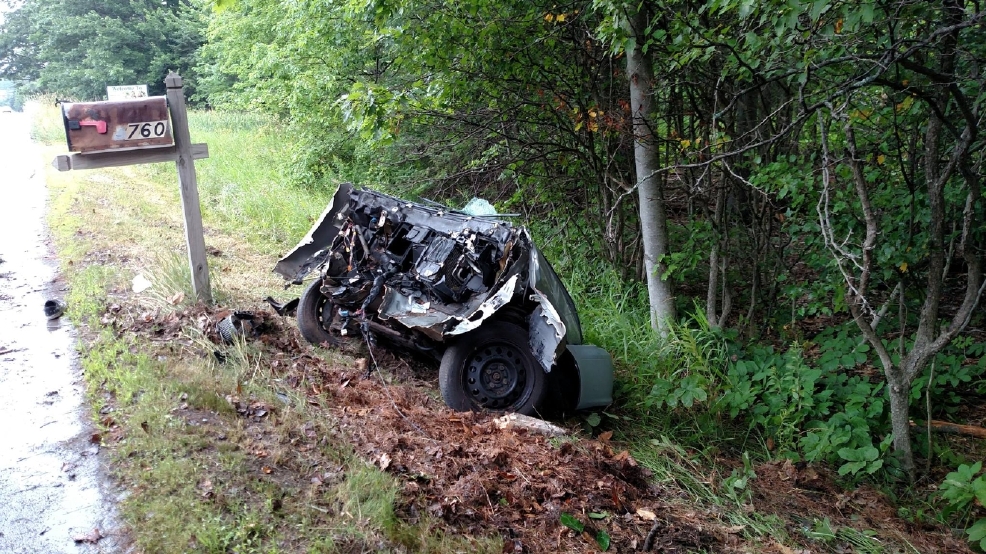 Two Teens Killed In Car Crash | WGME