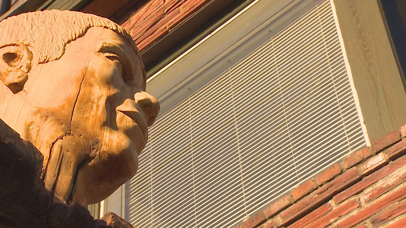 In Case You Missed It on KOMONews.com earlier this week: As the Seahawks sharpen their talons for next week's playoff game, a local artist is sharpening his blade in tribute.