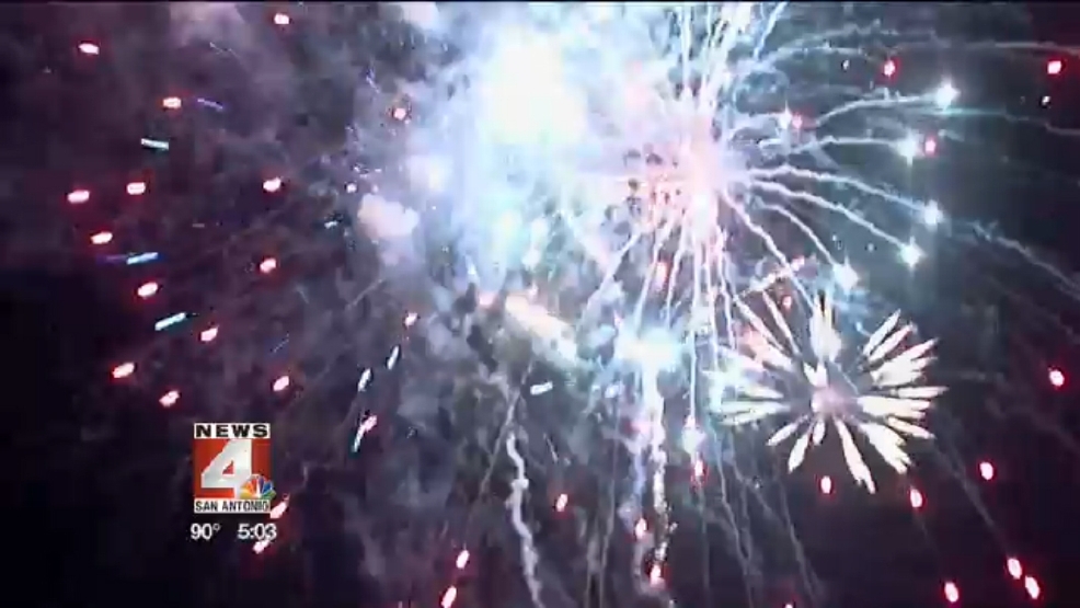 How to find the best parking for Woodlawn fireworks show WOAI