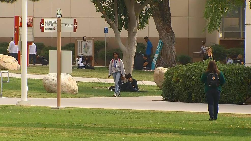 Bakersfield College issues warning after car breakins KBAK
