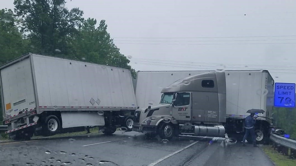 I24 eastbound reopens after tractor trailer jackknifed in Dade County