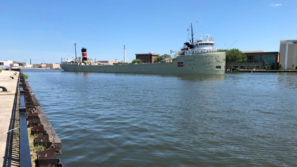 Shipping and safety on the Fox River in Green Bay WLUK
