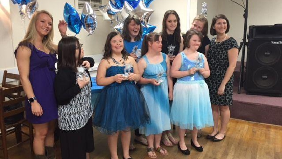 Lynchburg's only special needs cheerleading team wins Nationals WSET