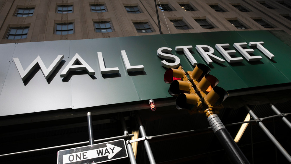 Financial Market Wall Street AP20168487359648.jpg