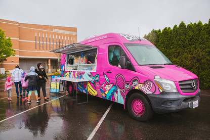 pink barbie truck