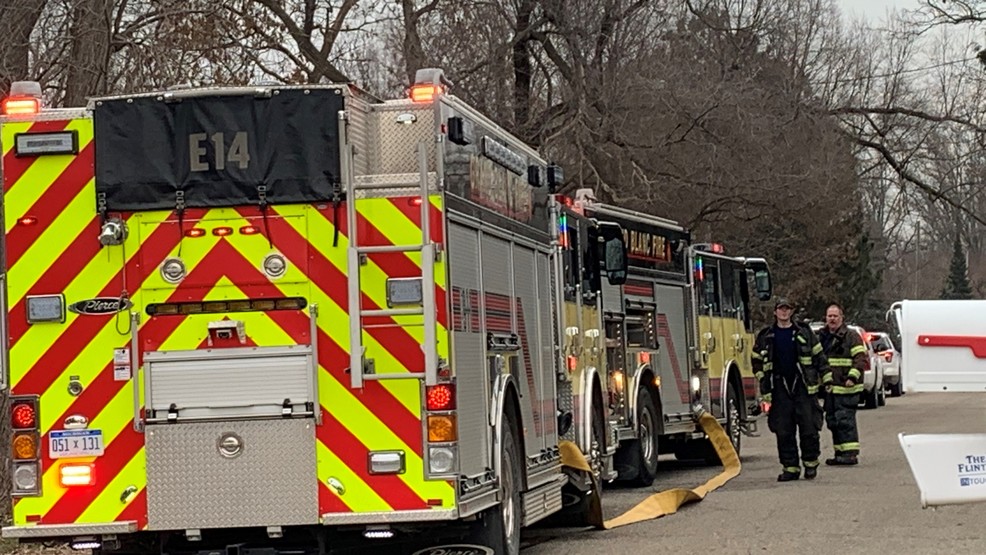 Several children escape from house fire in Grand Blanc Township, 9 people left homeless WEYI
