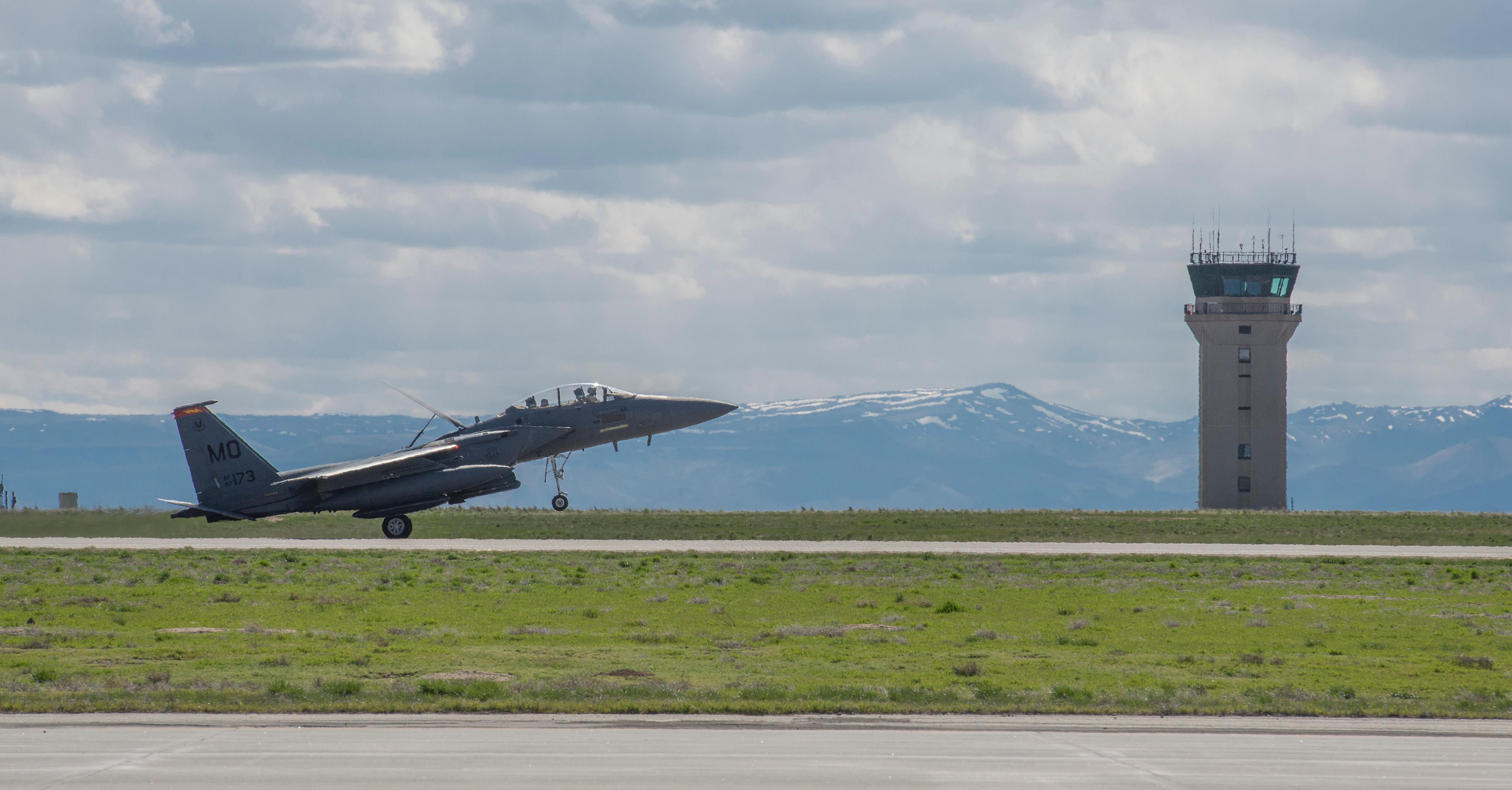 Photos Airmen return home to Mountain Home Air Force Base after
