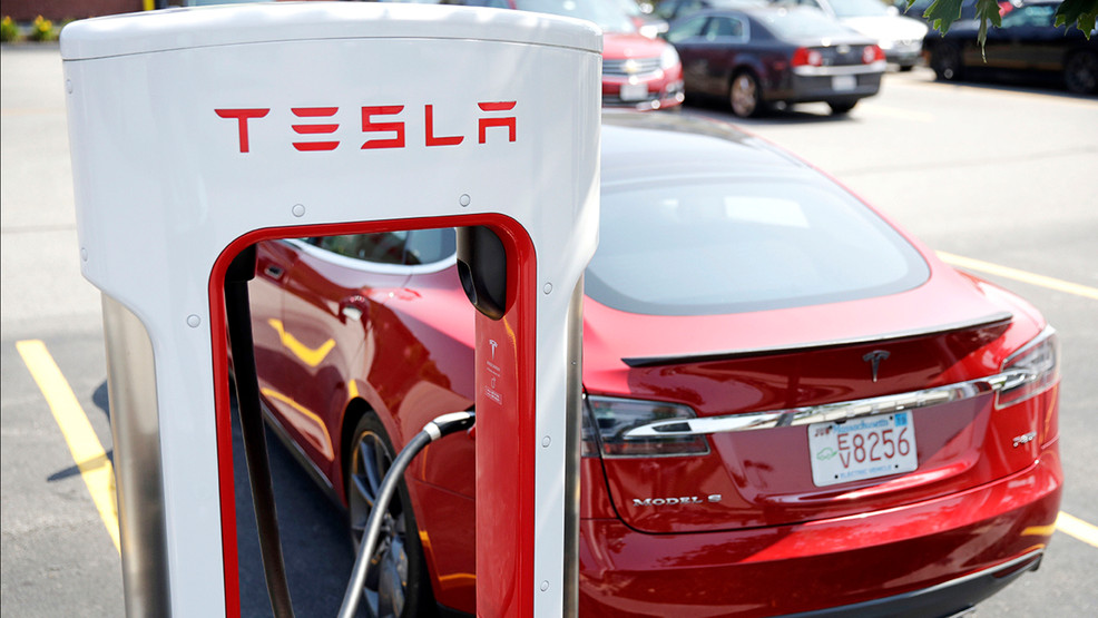 Tesla Stock 5095490_011819-ap-tesla-models-station-img.jpg