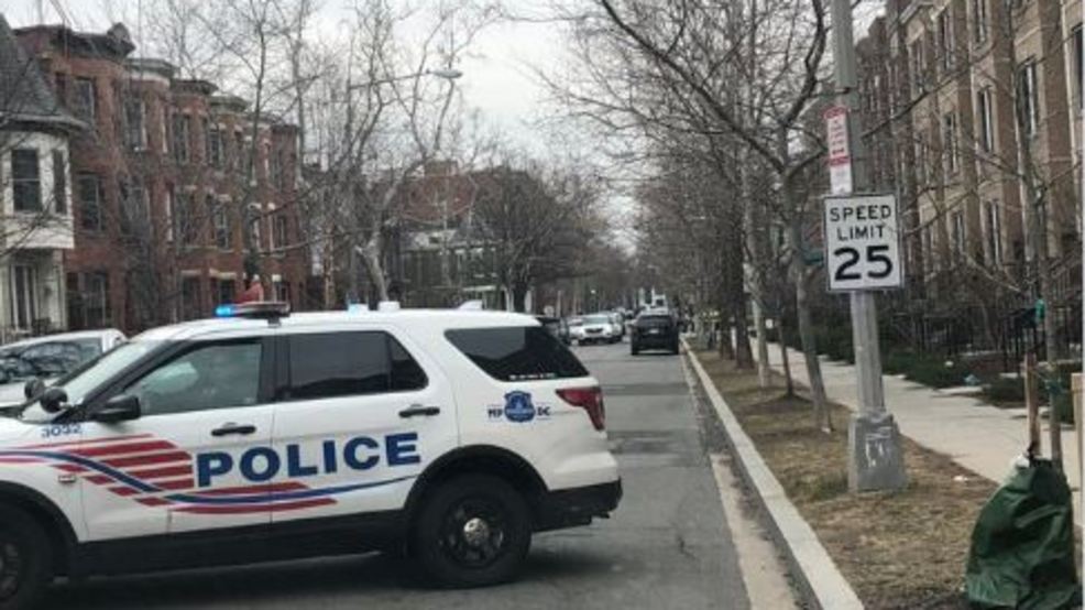 Man shot in Columbia Heights, police say WJLA