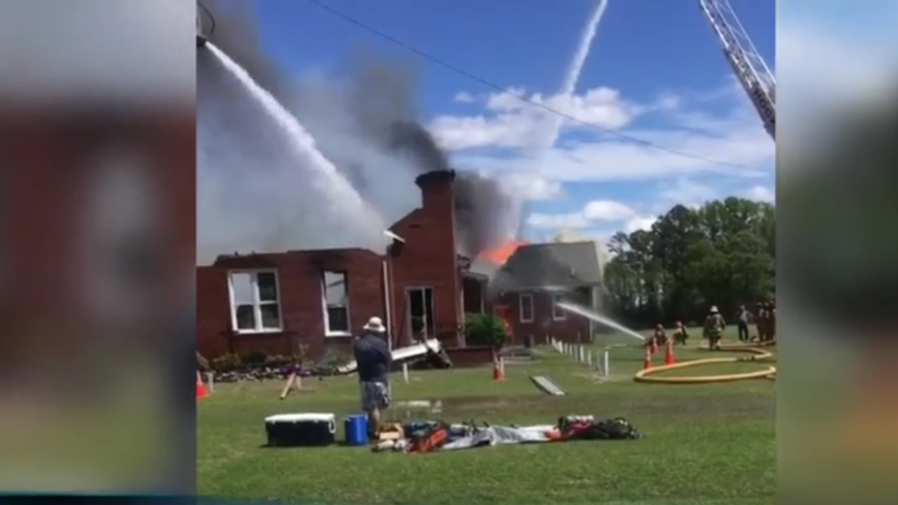 Members of church damaged by fire find inspiration during Easter