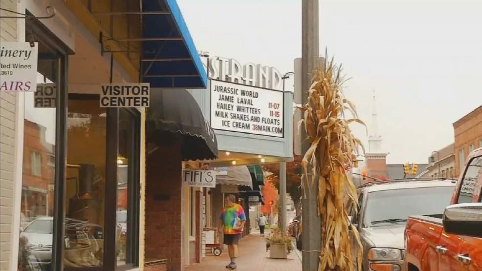 Waynesville theater can now show first-run Hollywood films | WLOS