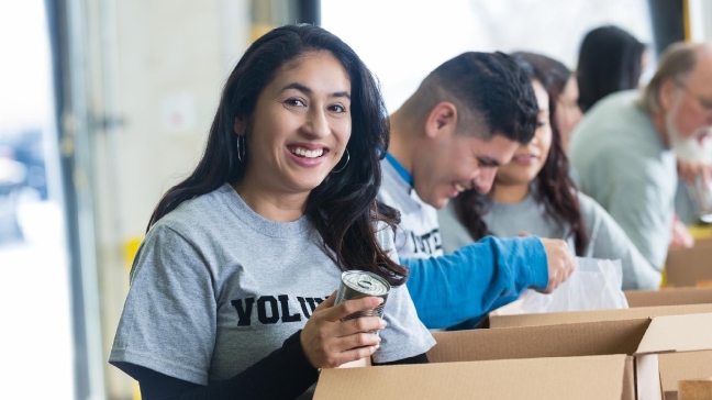 Keep Your Commitment to Community Service Going in 2017 