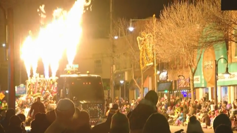 Appleton Christmas Parade 2022 Appleton Christmas parade takes on "Home for the Holidays" theme WLUK